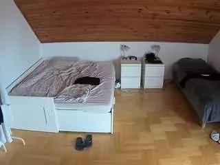voyeurcam-julmodels-greybed-3 on CamSoda 