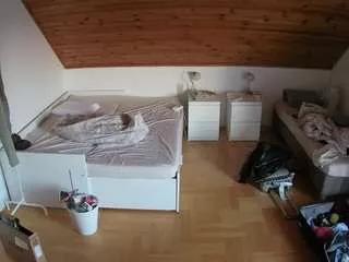 voyeurcam-julmodels-greybed-3 on CamSoda 