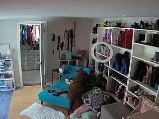 voyeurcam-missoliviablack-03 on CamSoda 