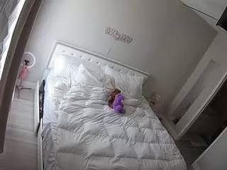 voyeurcam-whitneyoc-01 on CamSoda 
