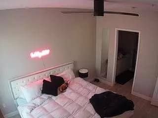 voyeurcam-whitneyoc-01 on CamSoda 