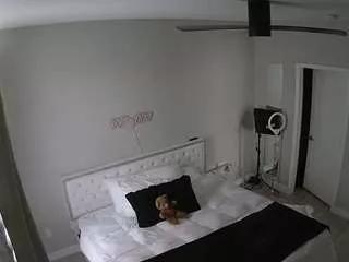 voyeurcam-whitneyoc-01 on CamSoda 