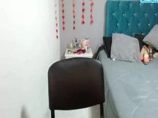 wandafuckass on CamSoda 