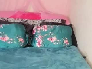 yasminayazzie on CamSoda 