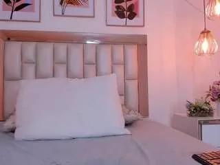 yayisvega on CamSoda 