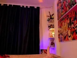 Freechat yesicascs on CamSoda