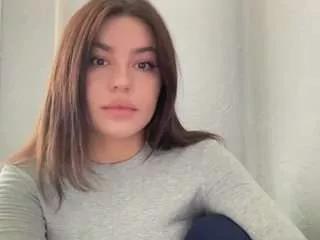 youramy on CamSoda 