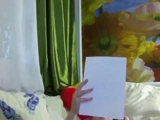 Freechat yoursex-kroshka on CamSoda