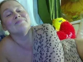 Freechat yoursex-kroshka on CamSoda