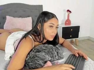 zaracampbell on CamSoda 