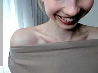 zaradunaway on CamSoda 
