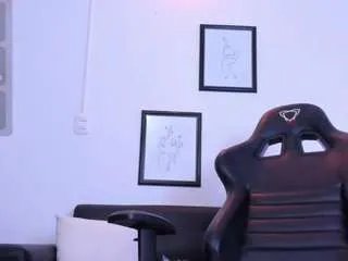 Offline zlatna on CamSoda