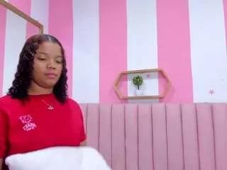 zoe-maria on CamSoda 