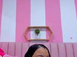 zoe-maria on CamSoda 