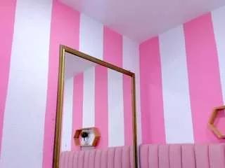 zoe-maria on CamSoda 
