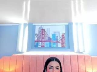 zoey-cute on CamSoda 