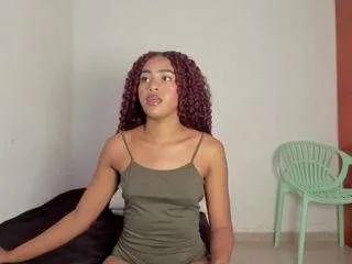 Freechat zoey-donovan on CamSoda