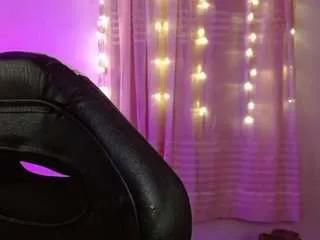 zoey-dupont on CamSoda 