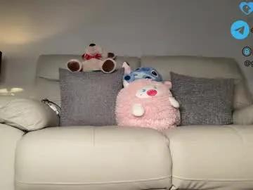 _gummies15 on Chaturbate