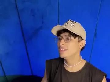 aaron_eze on Chaturbate