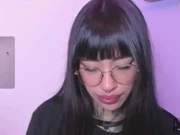 aleja_5 on Chaturbate