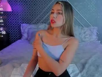 aleja_bloom on Chaturbate