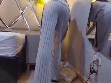 alejandra_martinss on Chaturbate