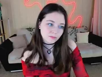 alluringeyess on Chaturbate