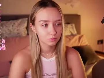 alodiaacomb on Chaturbate