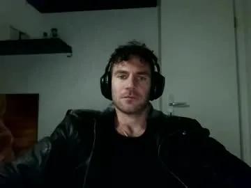 Freechat alphah_hunk on Chaturbate