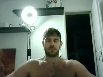 Freechat alphah_hunk on Chaturbate
