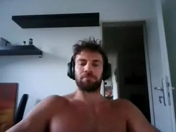 Freechat alphah_hunk on Chaturbate