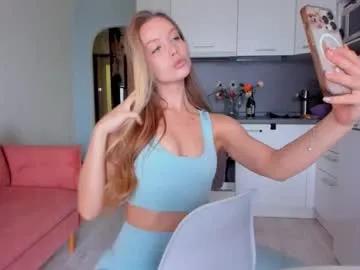 amazing_roxana on Chaturbate