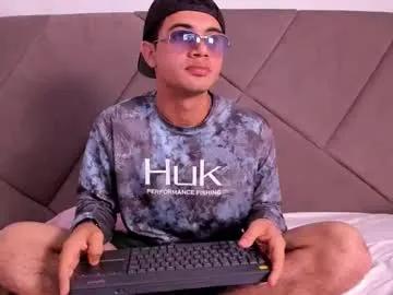 andrew_colleman1 on Chaturbate