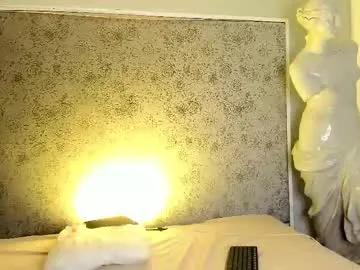 ari_sunshine on Chaturbate