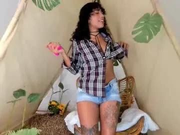 ariella_ruiz on Chaturbate