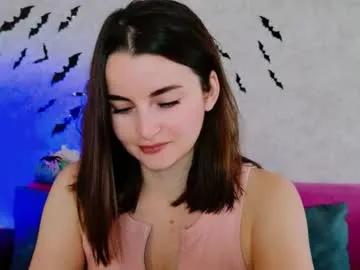 arielstonks_lovee on Chaturbate