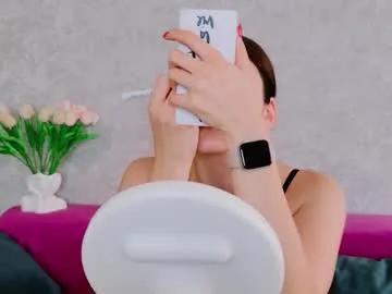 arielstonks_lovee on Chaturbate