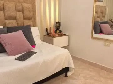 Freechat avis_lara on Chaturbate