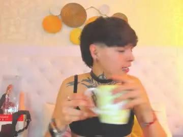 b3k_afrodict on Chaturbate