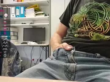 bi_french69 on Chaturbate