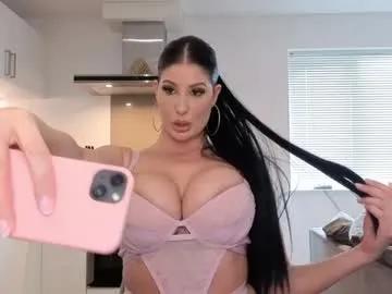 Freechat bigboobiebabex on Chaturbate