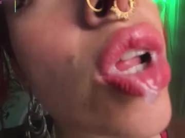 bri_von_dhara_ on Chaturbate