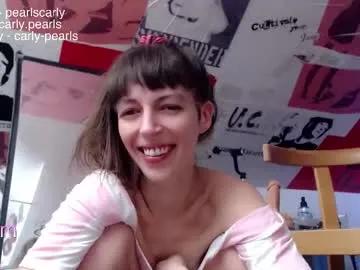carlypearls on Chaturbate