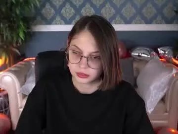 charlywines from Chaturbate