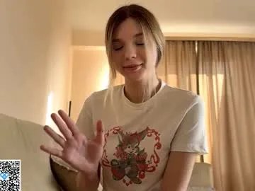 Freechat chloe_show on Chaturbate