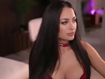 Freechat chloedevinex on Chaturbate