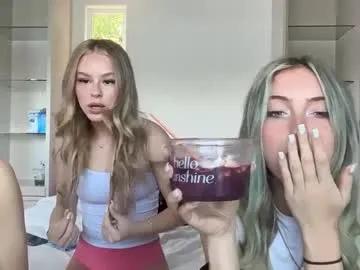 Freechat chloeros3e on Chaturbate