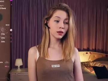 constanceglascov on Chaturbate 