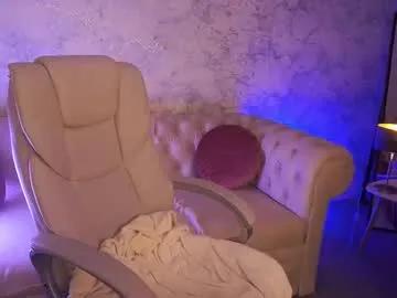 curlycandyxx on Chaturbate